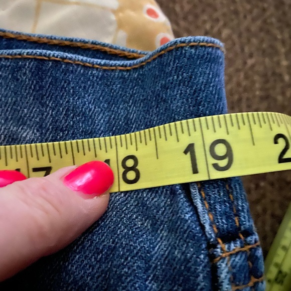 EUC Lucky Brand denim capri jeans. Size 14. - Picture 10 of 10